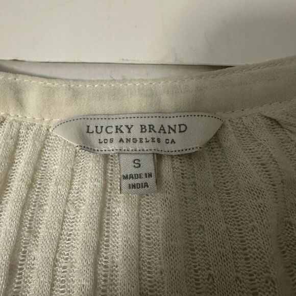Lucky Brand Cream Long Sleeve Women's Top with Lace Like on Sleeves Size Small - Picture 2 of 11